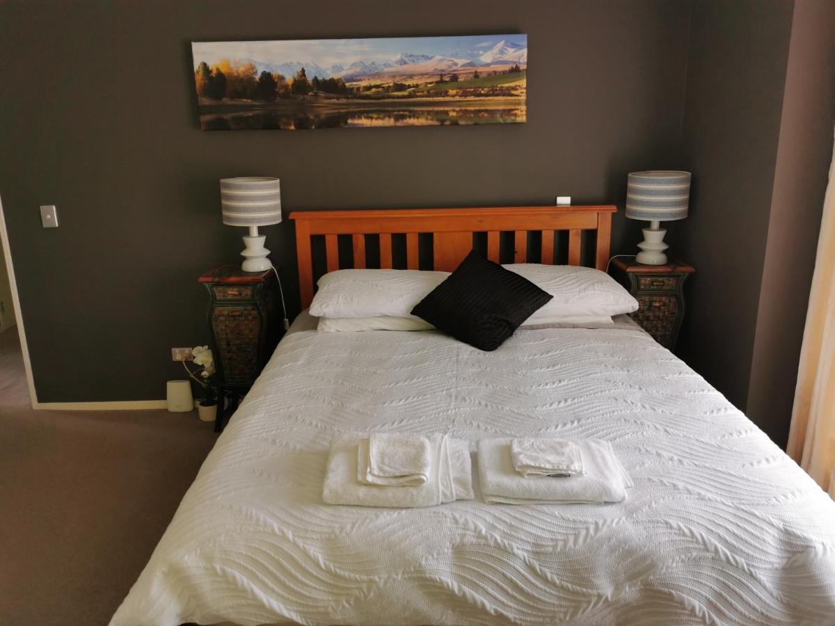 Lake Taupo Holiday Home מראה חיצוני תמונה
