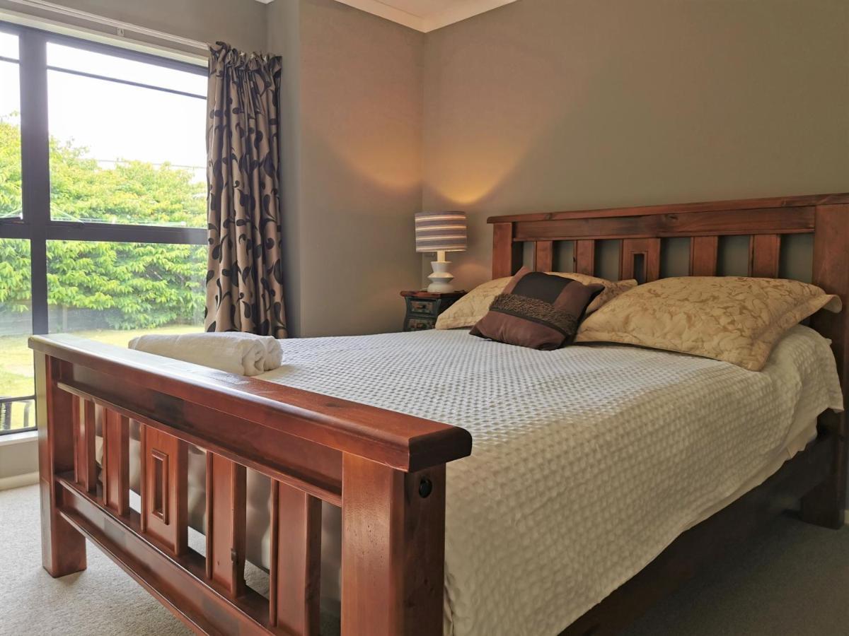 Lake Taupo Holiday Home מראה חיצוני תמונה